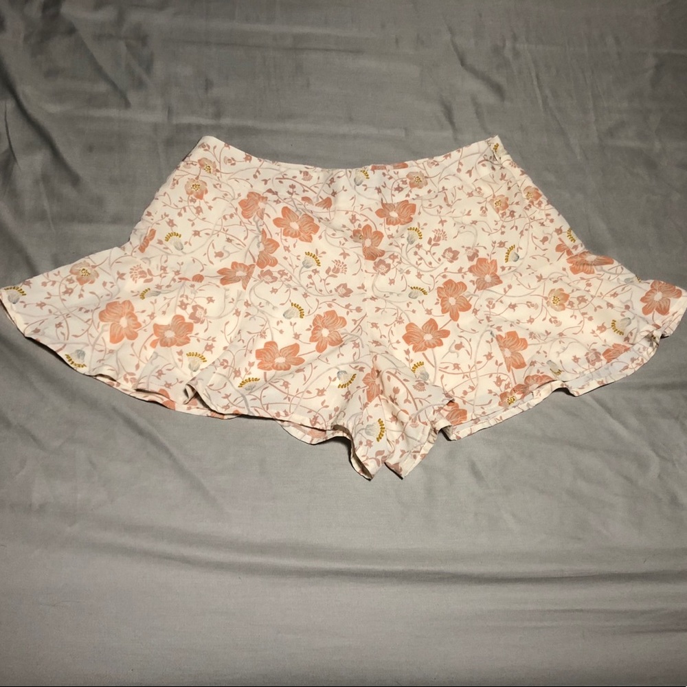 Forever 21 Contemporary Floral Shorts